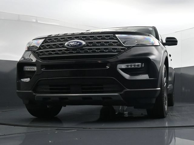 Certified 2023 Ford Explorer XLT w/ Equipment Group 202A AWD/4WD image 33