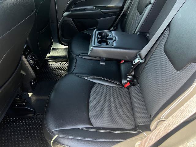 Used 2024 Jeep Compass Latitude w/ Convenience Group AWD/4WD image 17