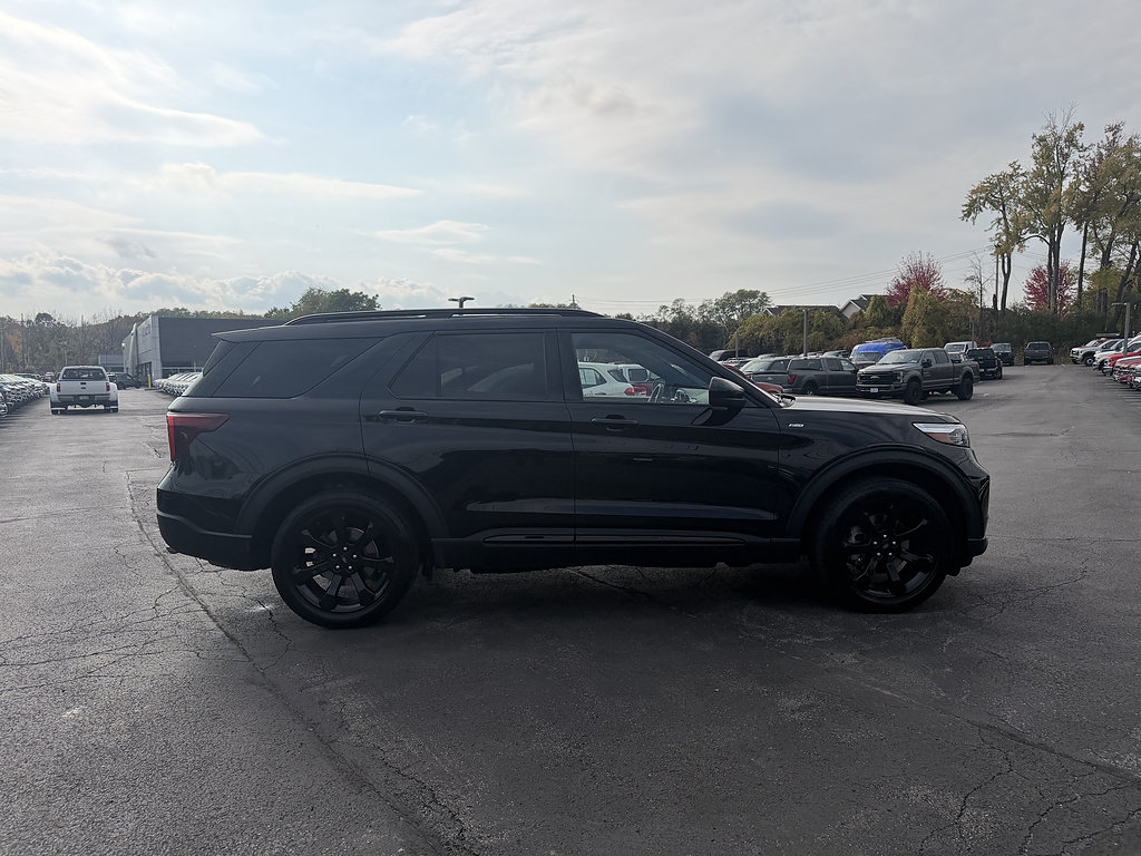 Certified 2023 Ford Explorer ST-Line w/ Class IV Trailer Tow Package AWD/4WD image 8