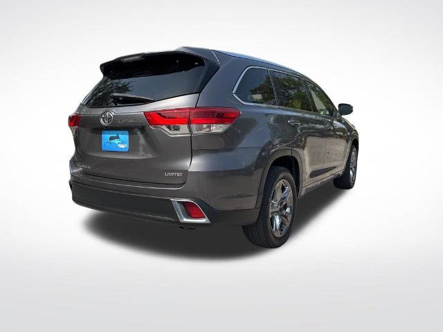 Used 2018 Toyota Highlander Limited Platinum FWD image 5