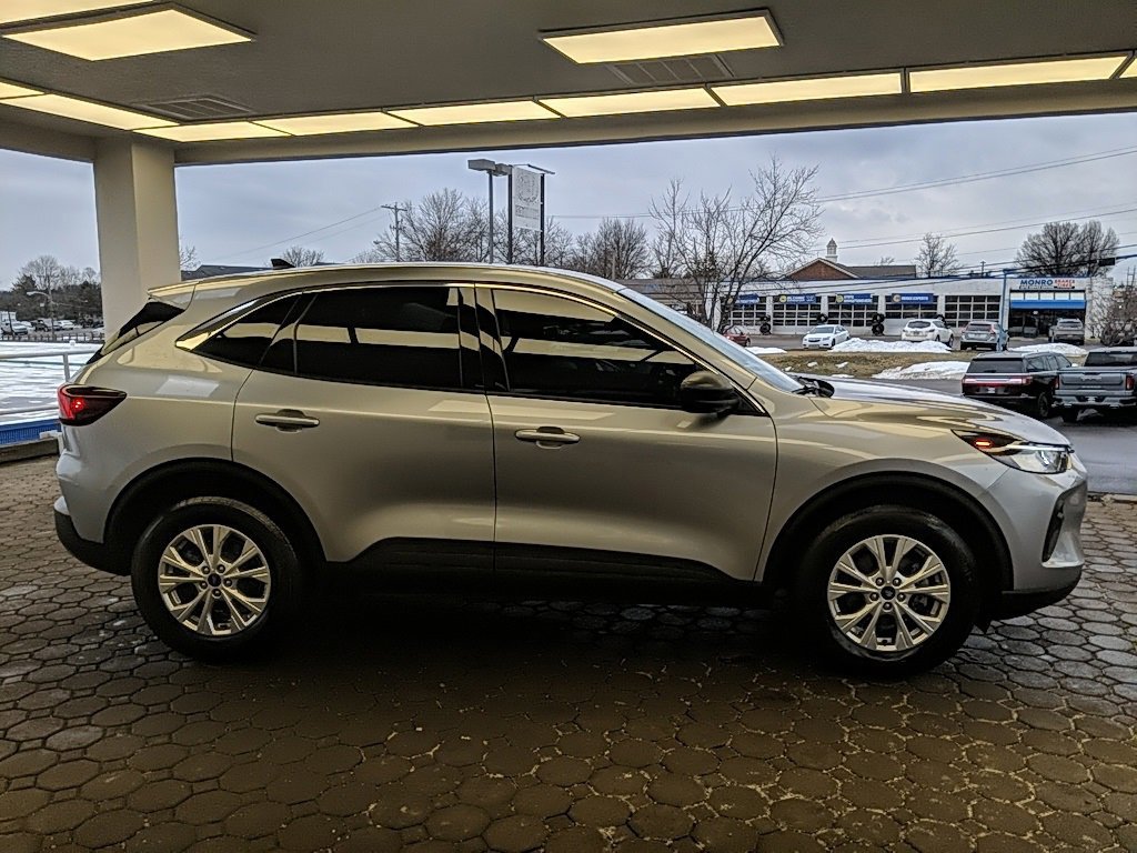 Certified 2023 Ford Escape Active image 2