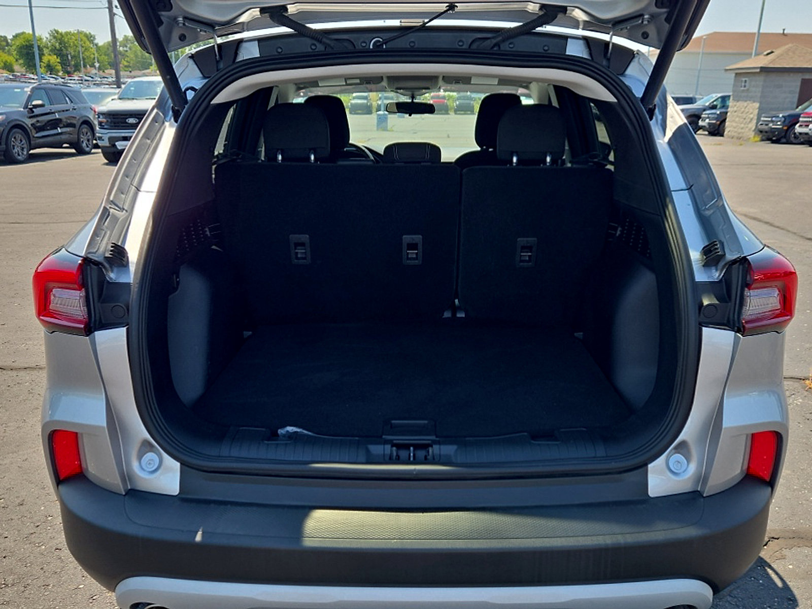Certified 2024 Ford Escape Active AWD/4WD image 23