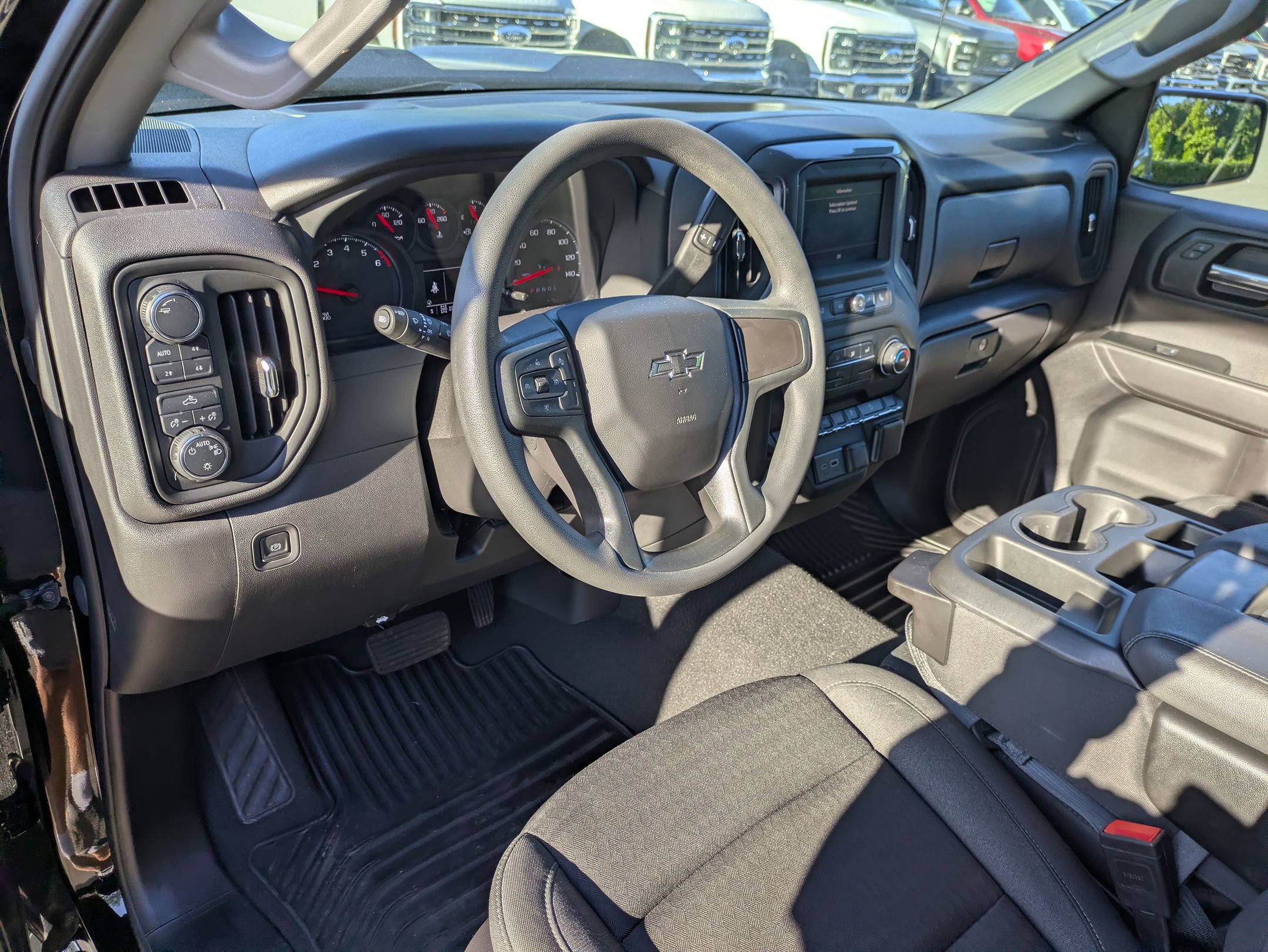 Used 2024 Chevrolet Silverado 1500 Custom Trail Boss AWD/4WD image 15