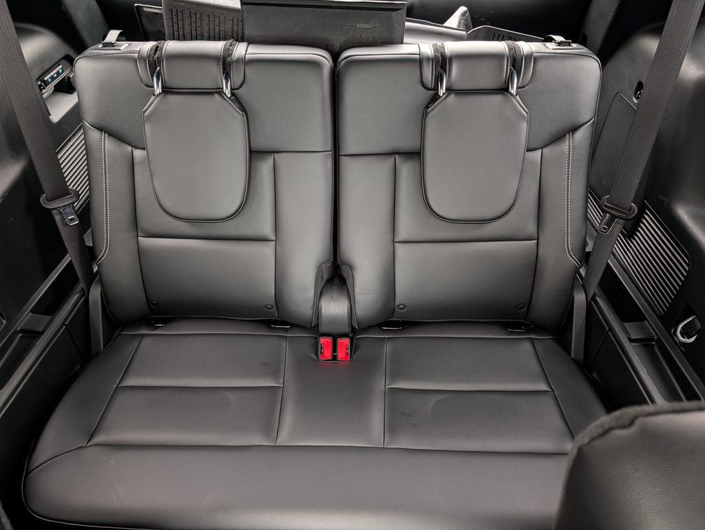 Certified 2024 Ford Explorer ST w/ Equipment Group 401A image 14