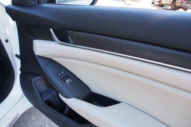 Used 2020 Honda Accord EX image 13