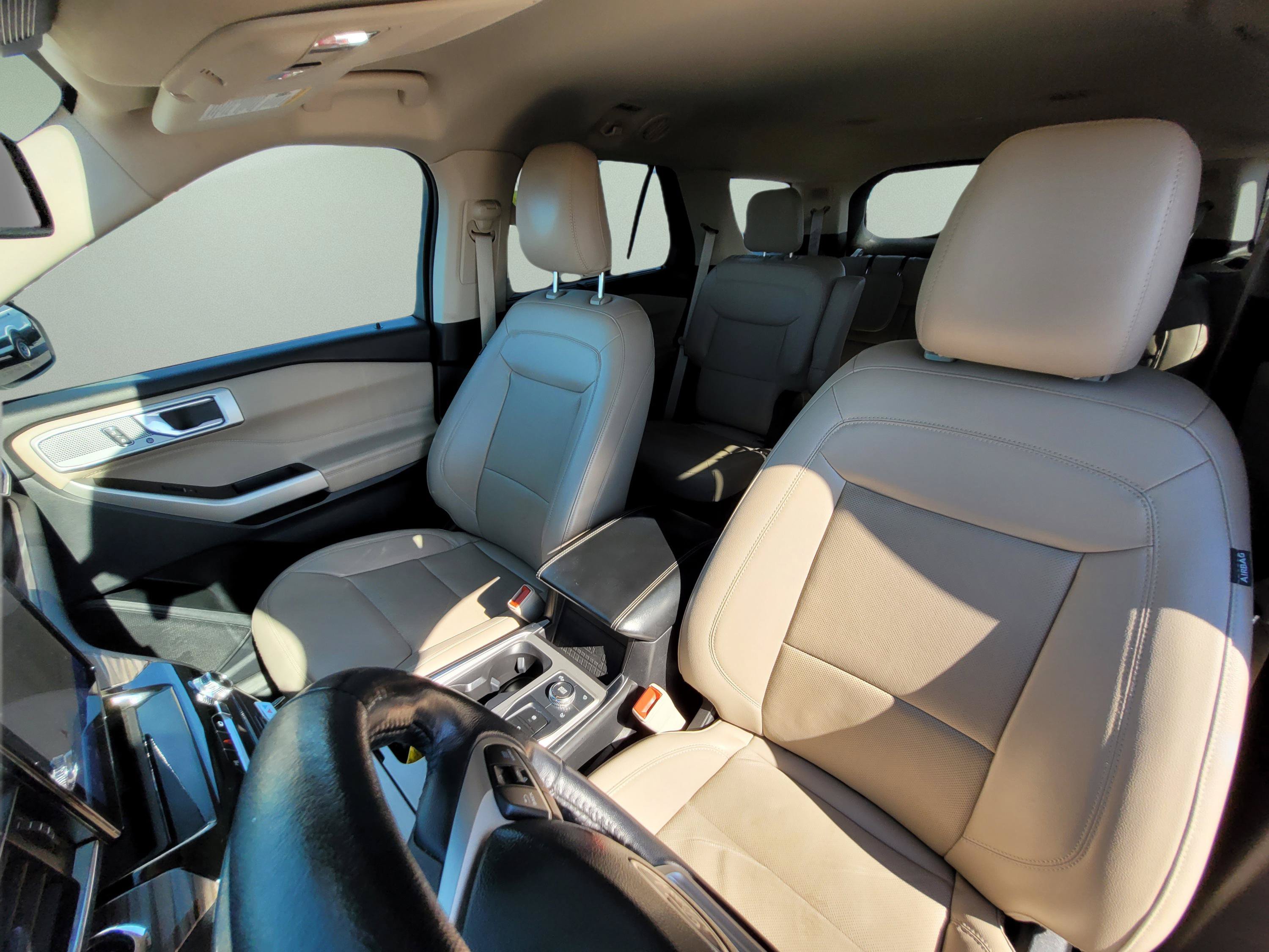 Certified 2022 Ford Explorer Limited AWD/4WD image 30