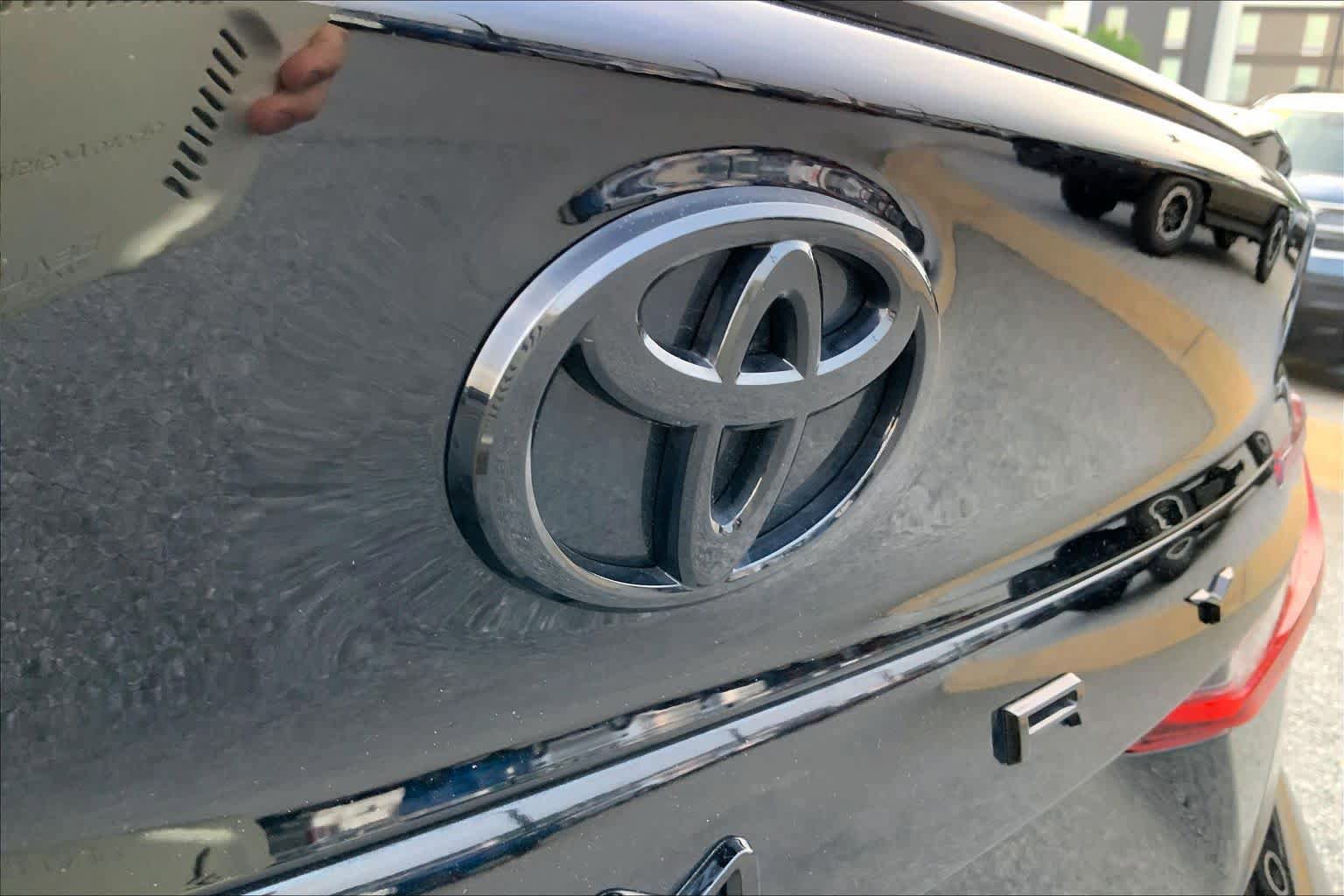 Used 2025 Toyota Camry SE w/ Multimedia Upgrade Package FWD image 30
