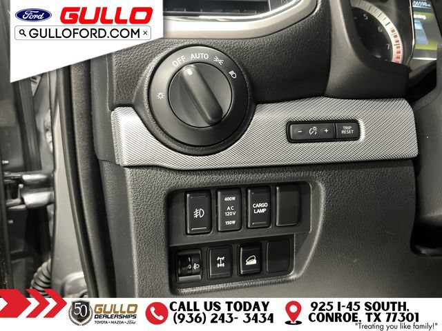 Used 2018 Nissan Titan PRO-4X w/ Pro-4x Convenience Package AWD/4WD image 21