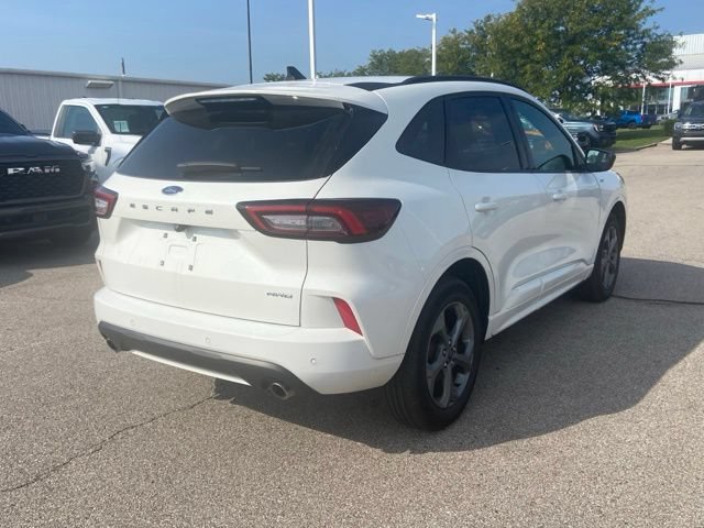 Certified 2024 Ford Escape ST-Line w/ Tech Pack #1 AWD/4WD image 5