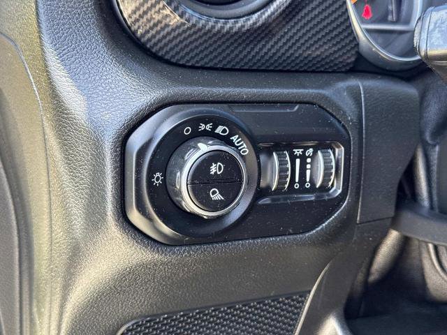 Used 2021 Jeep Gladiator Sport AWD/4WD image 19