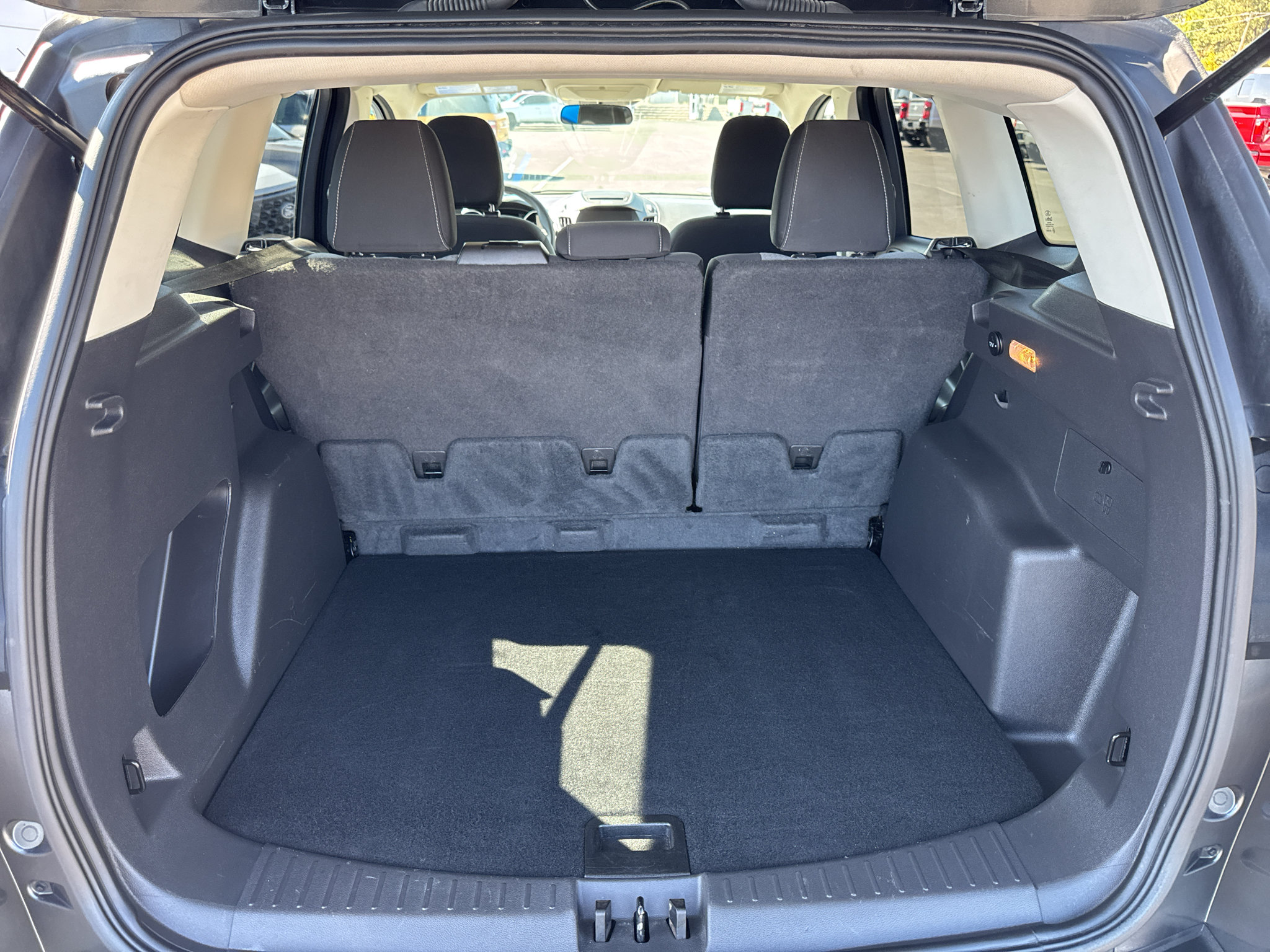 Certified 2018 Ford Escape SE w/ SE Sync 3 Package AWD/4WD image 14