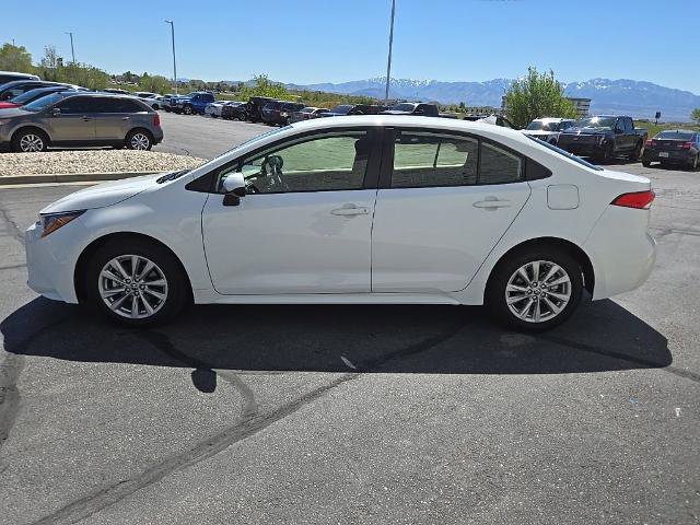 Used 2026 Toyota Corolla LE w/ LE Premium Package FWD image 7