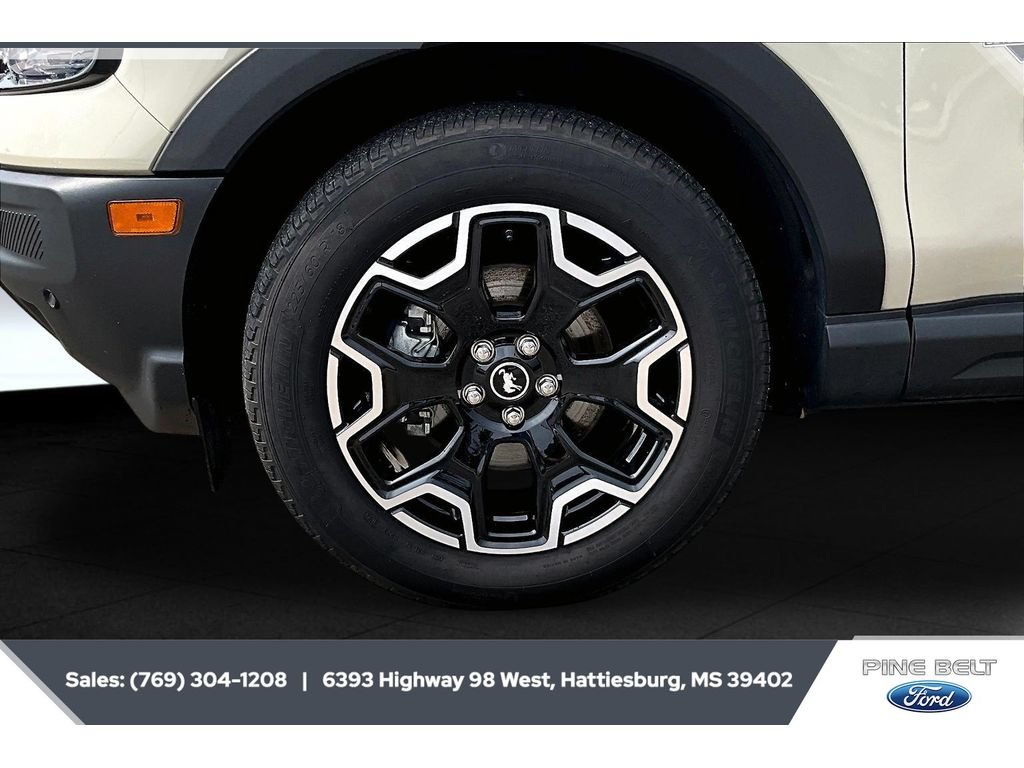 Certified 2025 Ford Bronco Sport Outer Banks w/ Outer Banks Tech Package+ AWD/4WD image 7