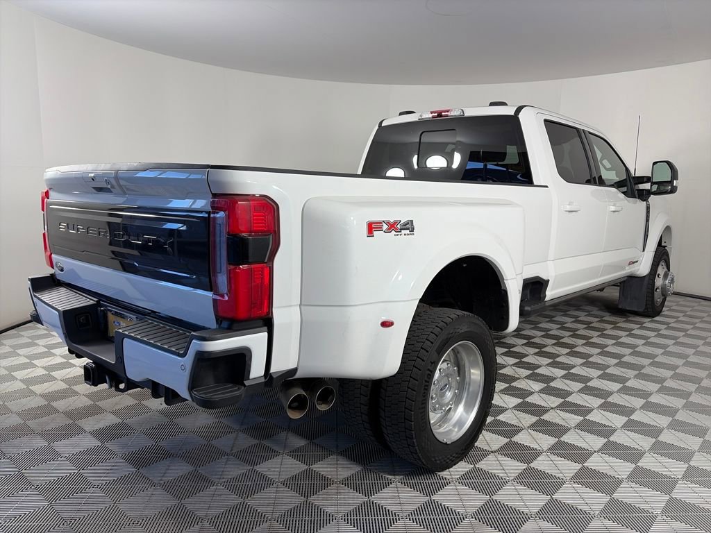 Certified 2025 Ford F450 Platinum w/ FX4 Off-Road Package image 5