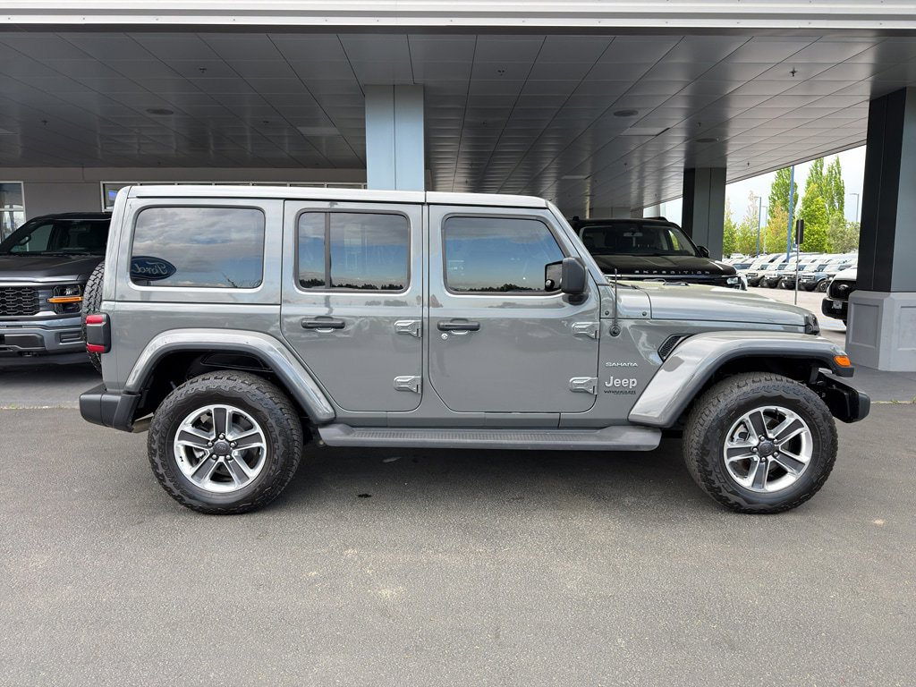 Used 2020 Jeep Wrangler Unlimited Sahara AWD/4WD image 8