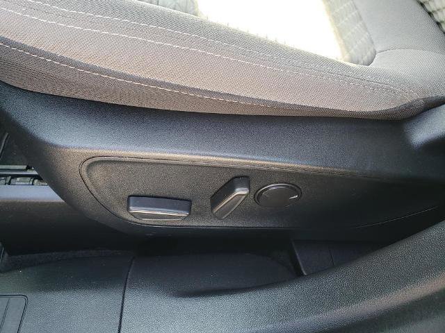 Certified 2022 Ford Escape SE w/ SE Sport Appearance Package image 22