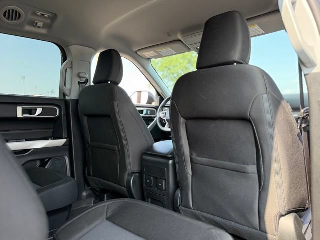 Certified 2024 Ford Explorer XLT w/ Class IV Trailer Tow Package AWD/4WD image 14