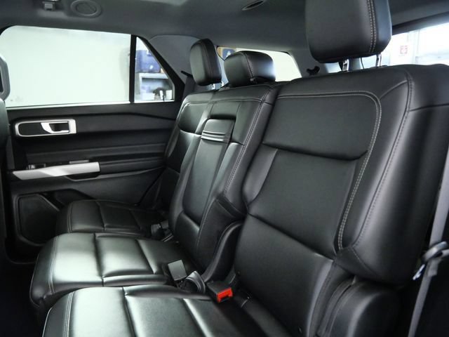 Certified 2024 Ford Explorer XLT w/ Equipment Group 202A AWD/4WD image 10
