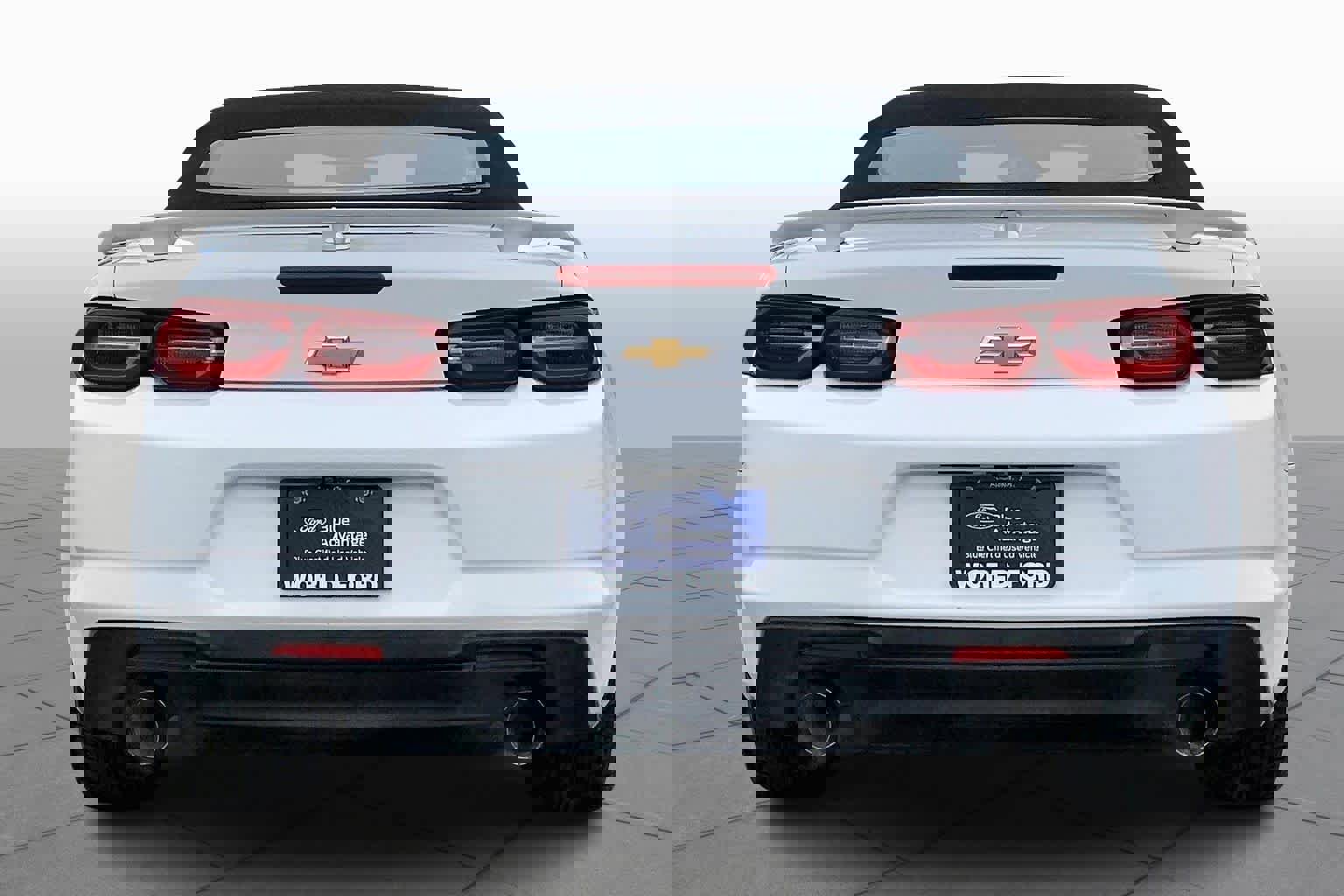 Used 2019 Chevrolet Camaro LT image 4