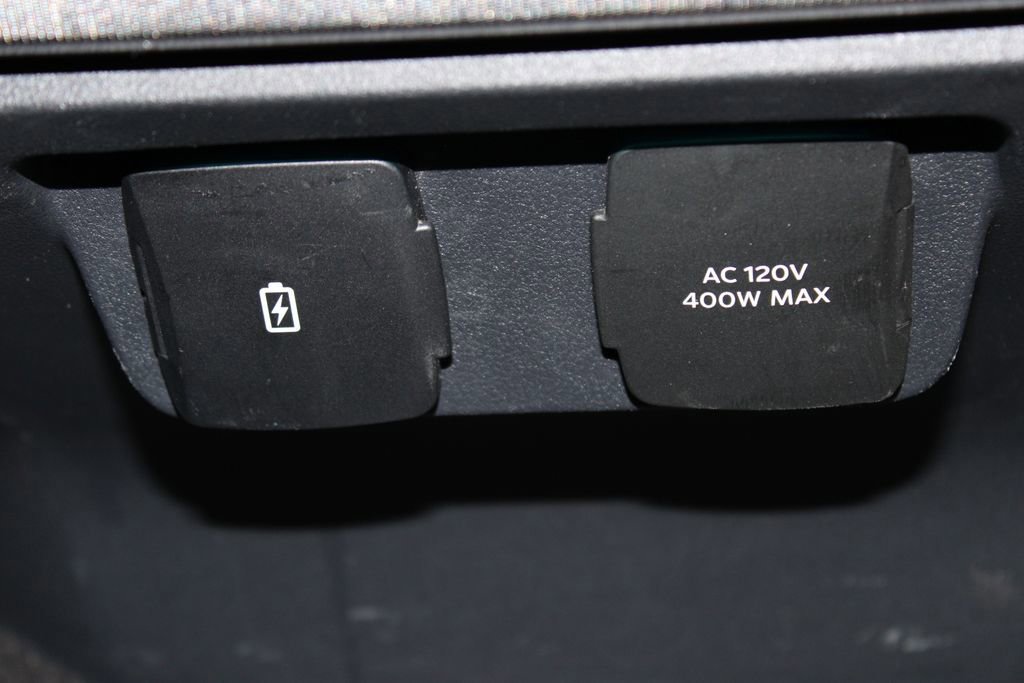 Certified 2022 Ford F150 Platinum w/ Equipment Group 701A High image 37