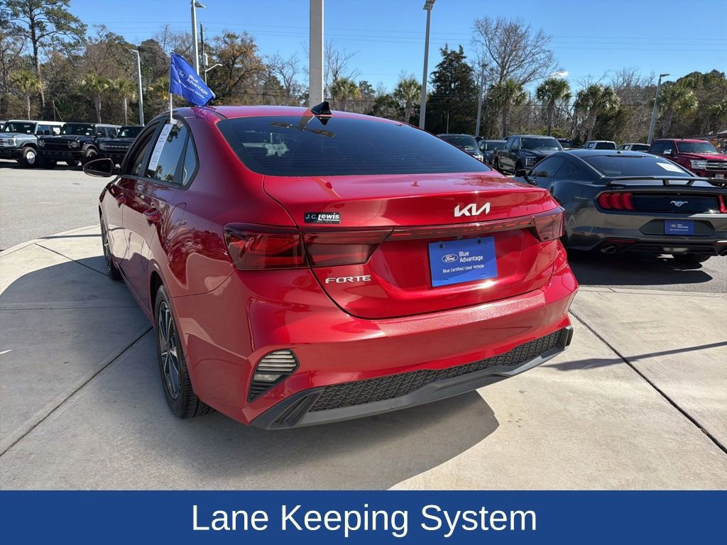 Used 2022 Kia Forte LXS w/ LXS Technology Package image 3