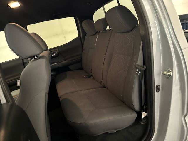 Used 2019 Toyota Tacoma TRD Sport AWD/4WD image 30