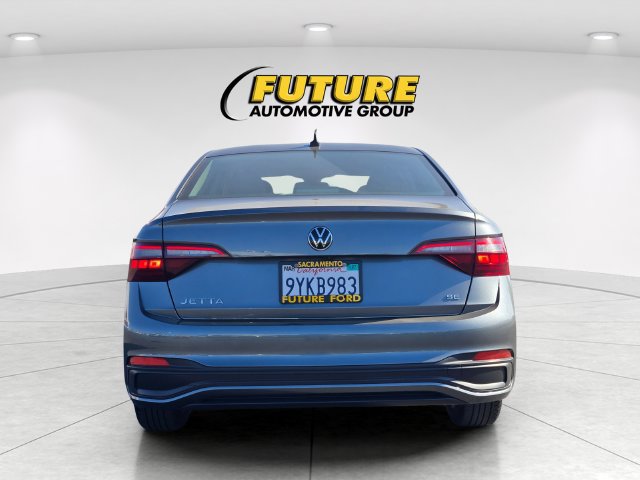 Used 2024 Volkswagen Jetta SE FWD image 5