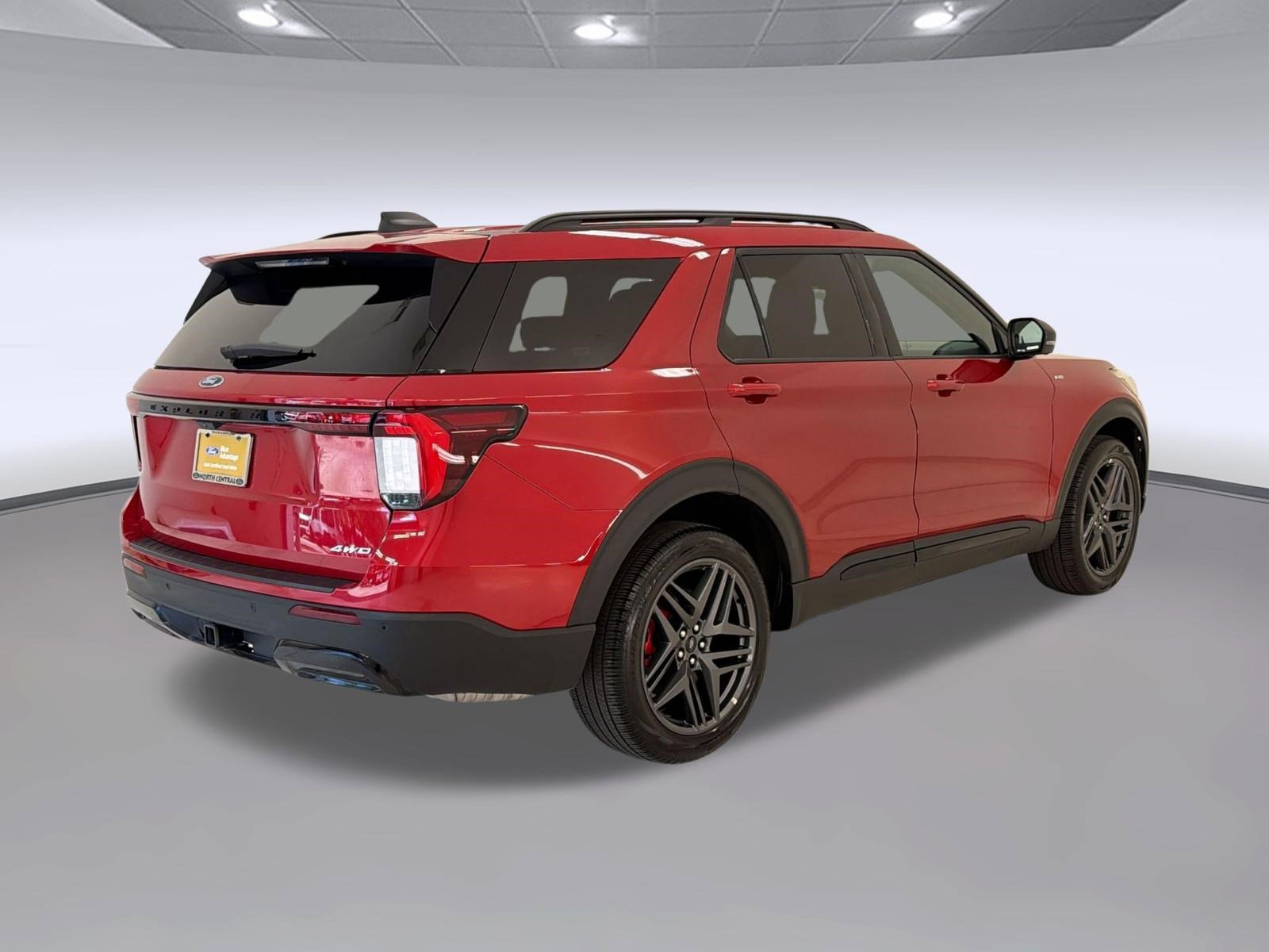 Certified 2025 Ford Explorer ST-Line w/ ST-Line Street Pack AWD/4WD image 9