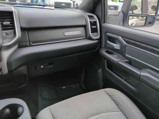 Used 2024 RAM 3500 Big Horn AWD/4WD image 17