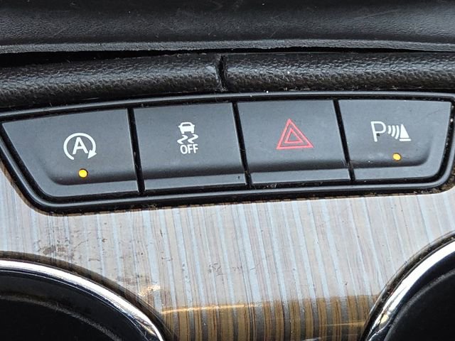 Used 2020 GMC Acadia SLE w/ Driver Convenience Package image 8