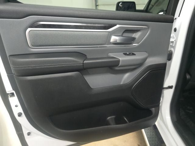 Used 2022 RAM 1500 Big Horn AWD/4WD image 16