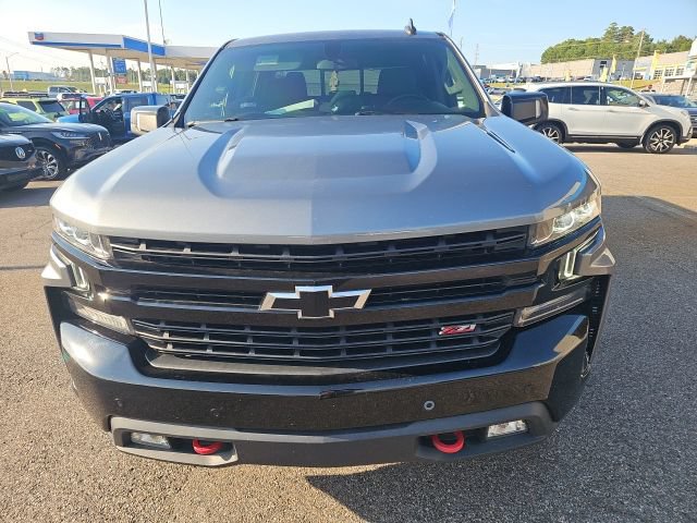 Used 2022 Chevrolet Silverado 1500 LT Trail Boss w/ LT Trail Boss Premium Package AWD/4WD image 2