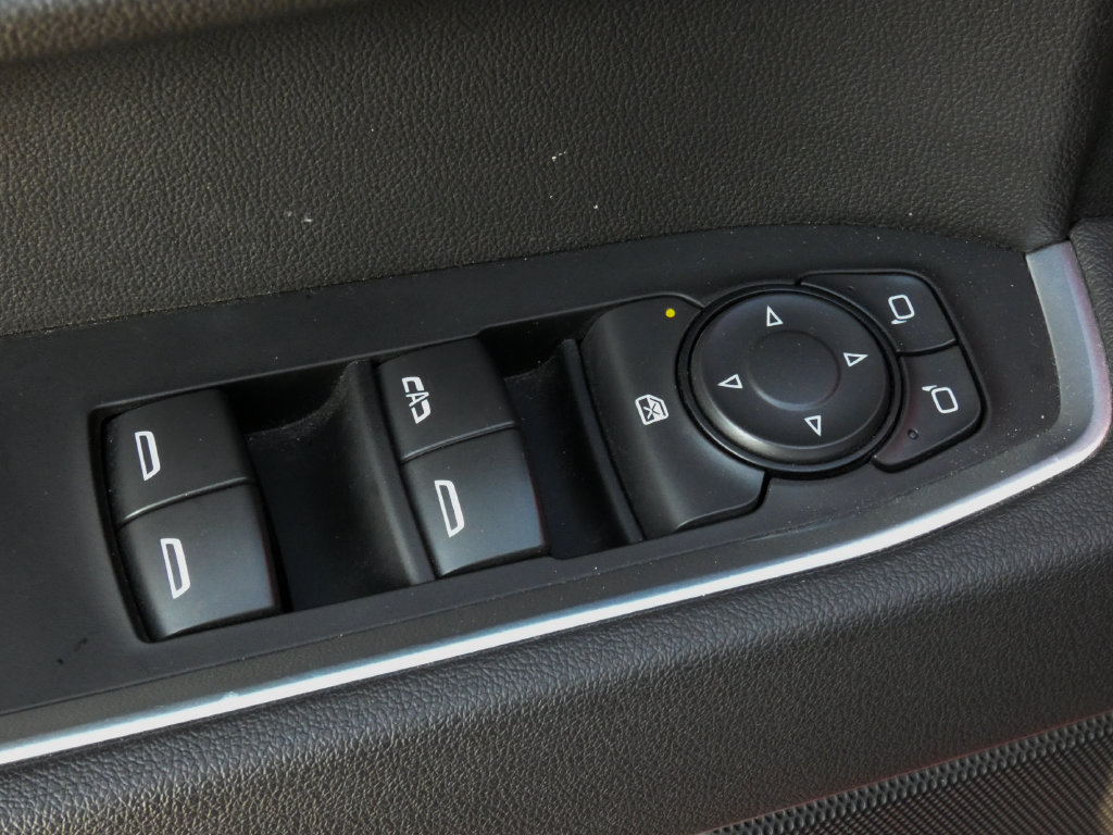 Used 2026 Chevrolet Silverado 1500 LT AWD/4WD image 6