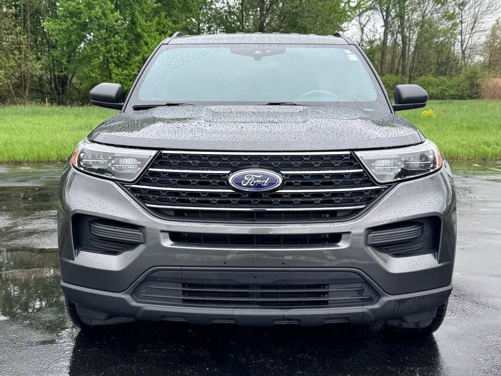 Certified 2020 Ford Explorer XLT AWD/4WD image 3