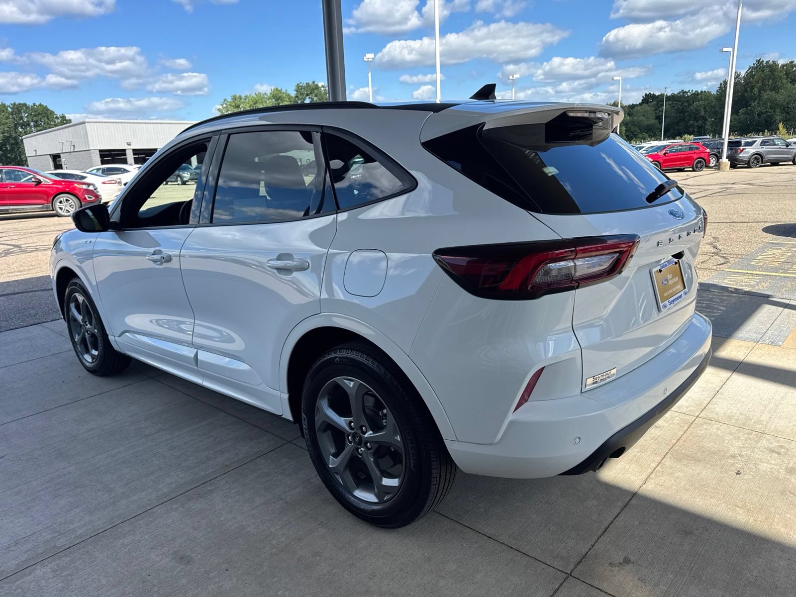 Certified 2023 Ford Escape ST-Line Select w/ Tech Pack #1 AWD/4WD image 5
