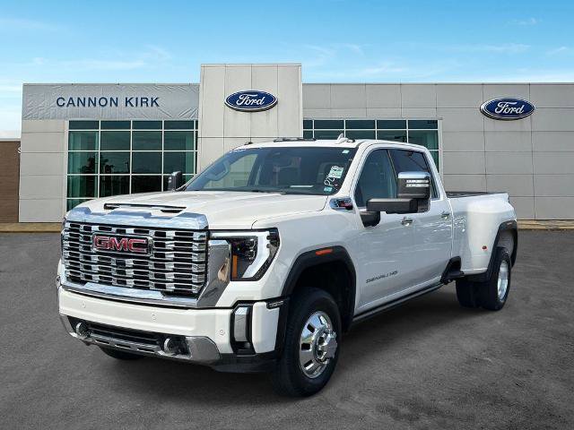 Used 2024 GMC Sierra 3500 Denali w/ Denali Reserve Package AWD/4WD image 3