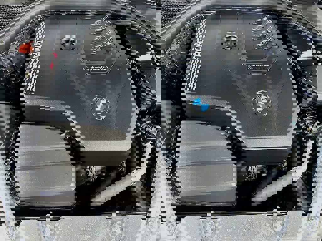 Used 2022 BMW 430i Convertible image 8