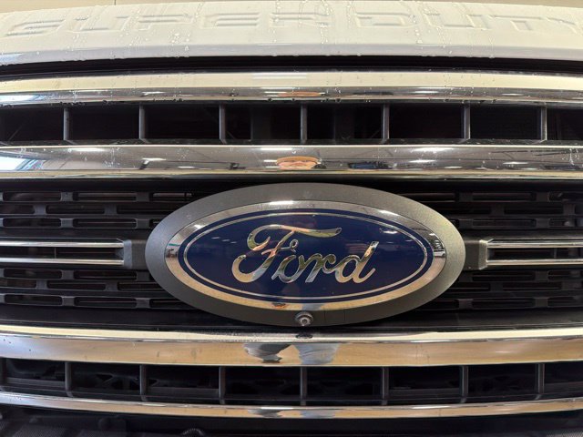 Certified 2022 Ford F250 Lariat w/ FX4 Off-Road Package AWD/4WD image 5