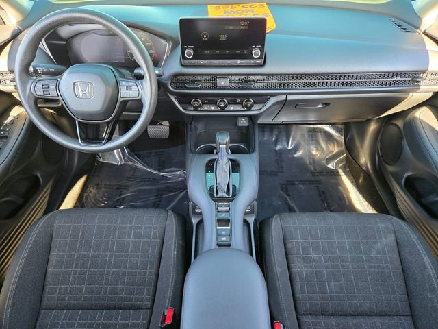 Used 2023 Honda HR-V LX image 9
