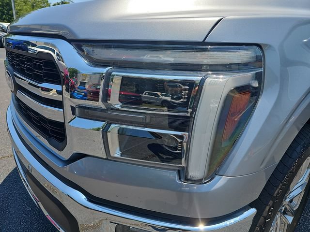 Certified 2024 Ford F150 Lariat w/ FX4 Off-Road Package AWD/4WD image 33