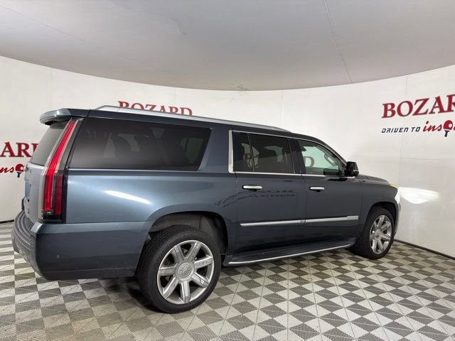Used 2020 Cadillac Escalade ESV Luxury AWD/4WD image 9