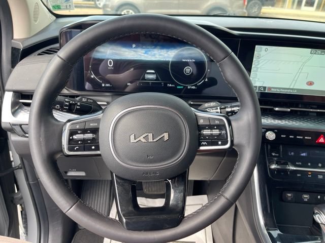 Used 2024 Kia Carnival SX Prestige FWD image 24