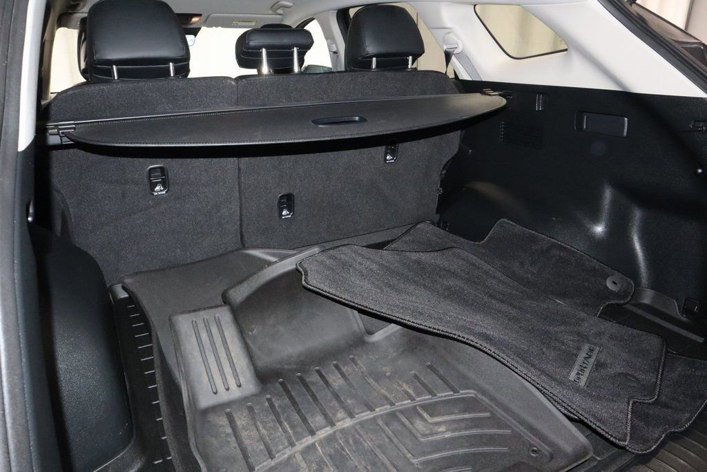 Used 2023 Kia Sportage EX image 17