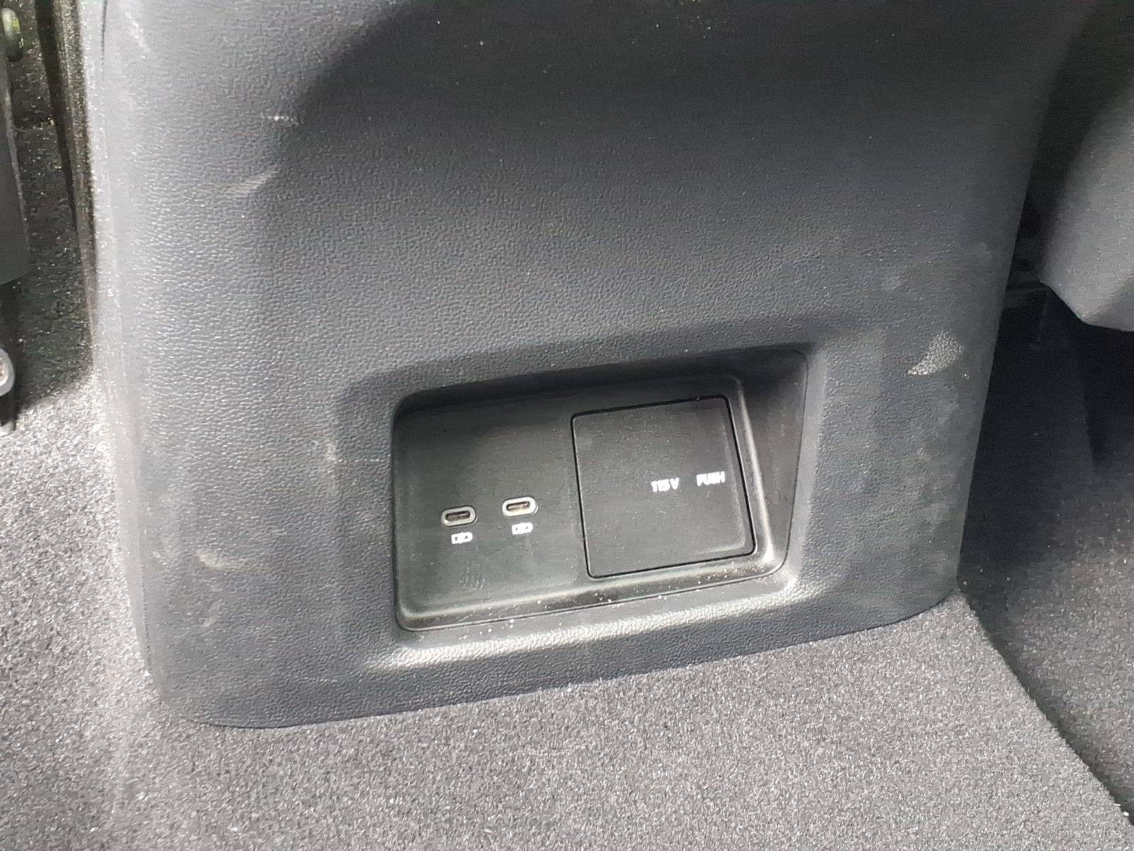 Used 2025 Volkswagen Atlas Cross Sport SE FWD image 17