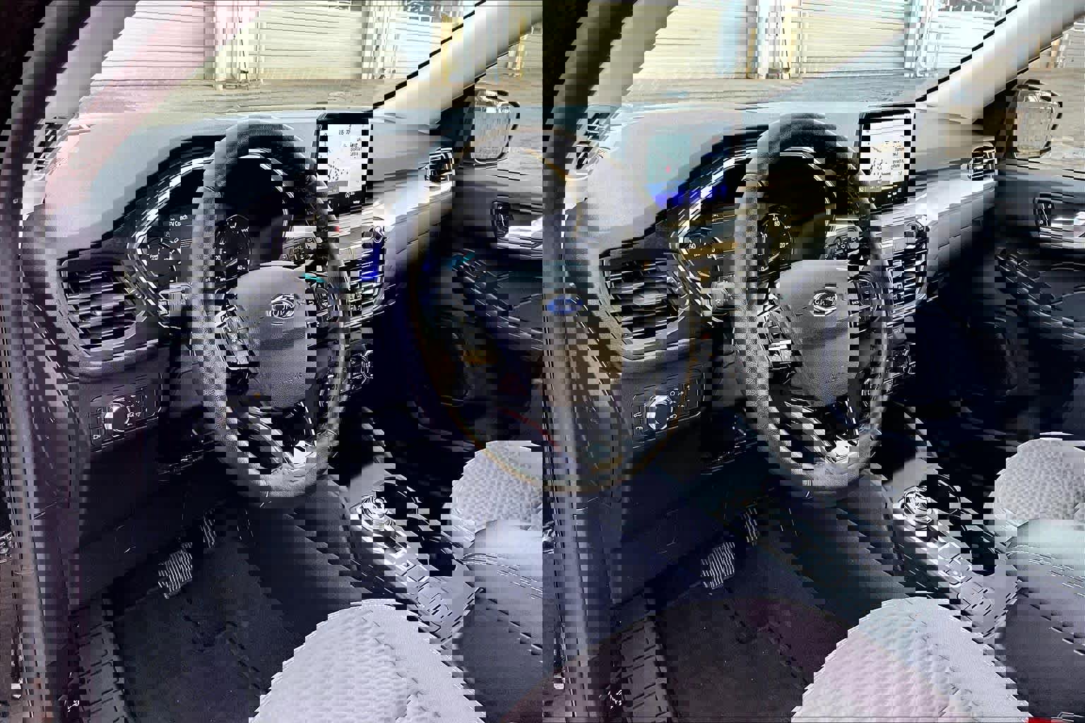 Certified 2021 Ford Escape SE w/ SE Sport Appearance Package image 19