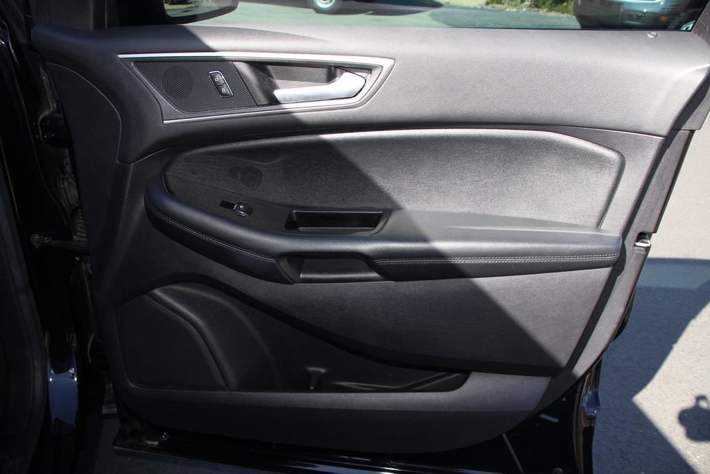 Certified 2019 Ford Edge SEL w/ Equipment Group 201A FWD image 27