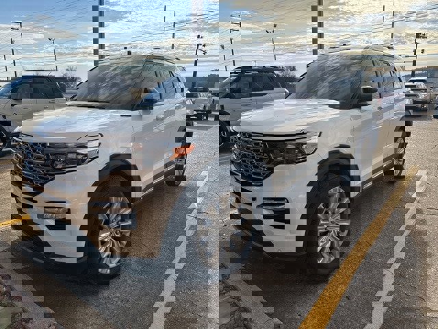 Certified 2023 Ford Explorer Limited w/ Equipment Group 301A image 1