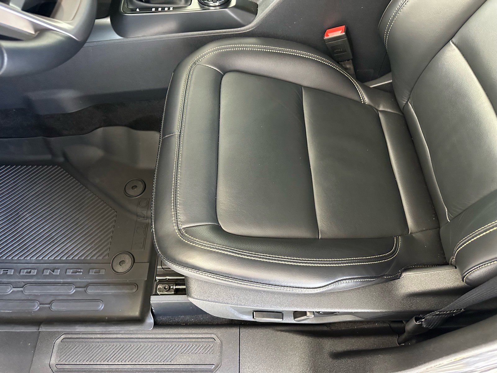 Certified 2025 Ford Bronco Badlands image 24