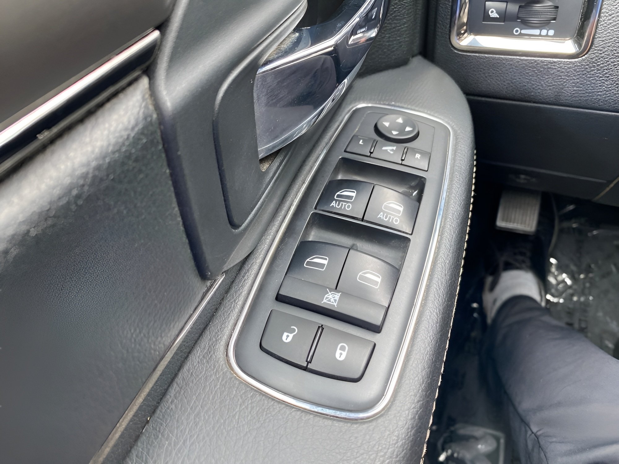 Used 2018 RAM 1500 Sport AWD/4WD image 31