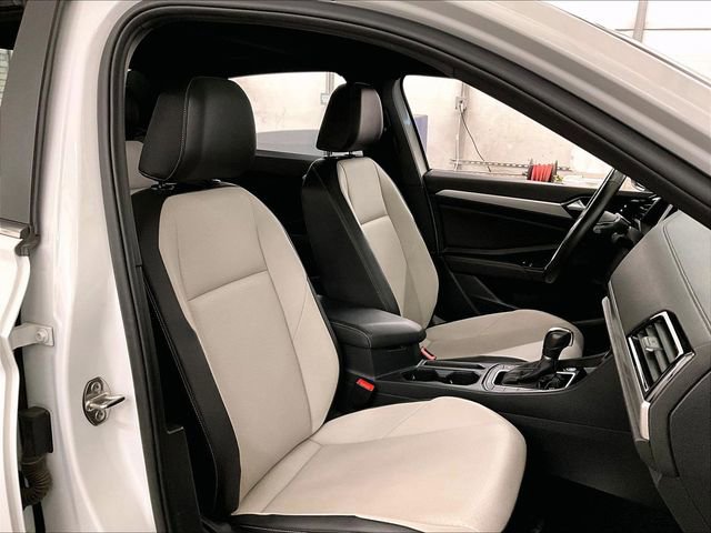 Used 2019 Volkswagen Jetta R-Line FWD image 7